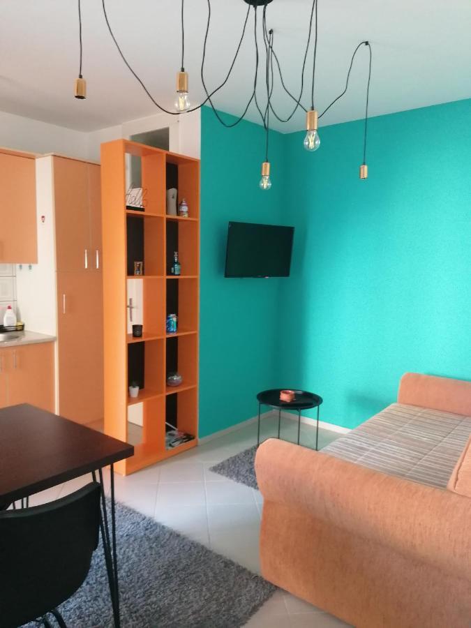 Fast Sleep & Go 2 Apartment Парачин Екстериор снимка