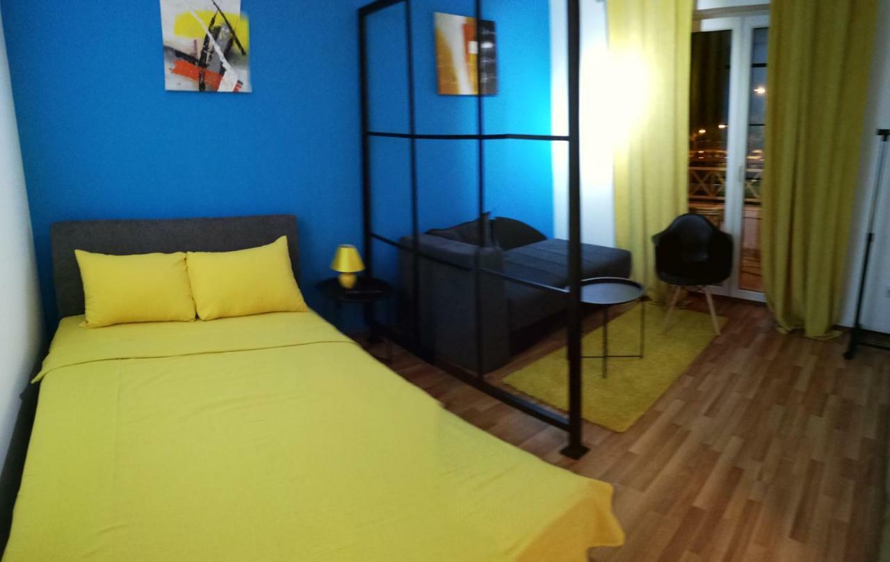 Fast Sleep & Go 2 Apartment Парачин Екстериор снимка