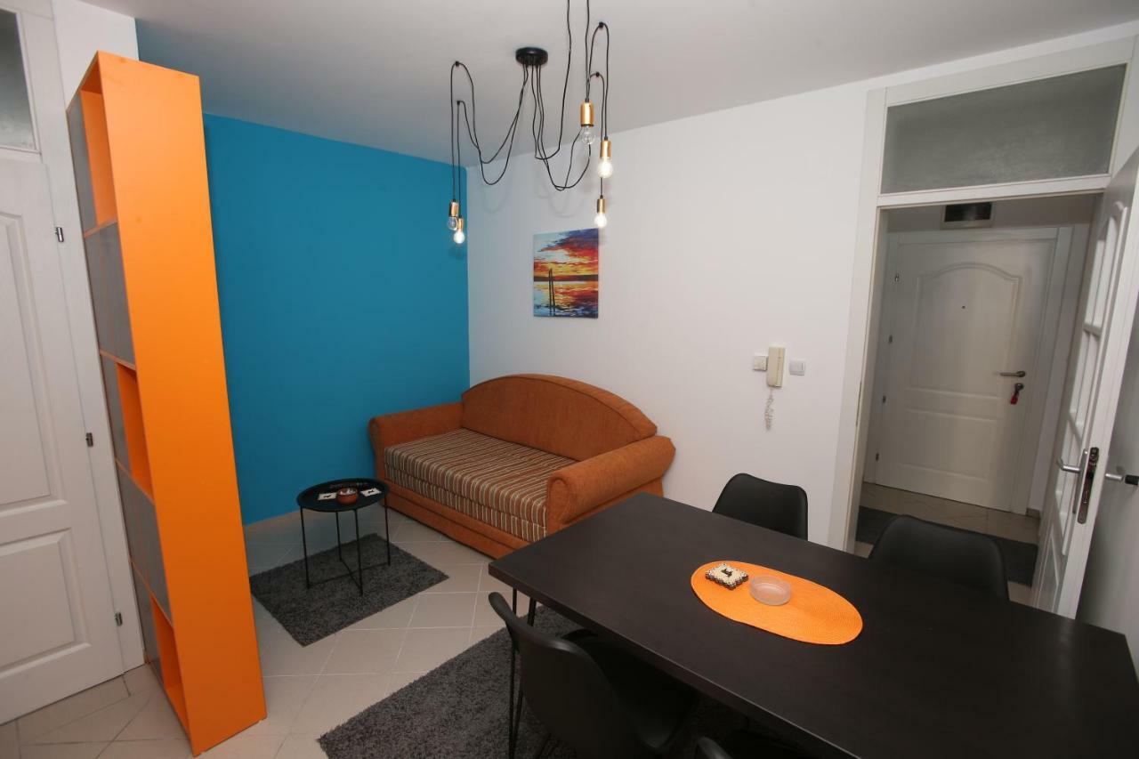 Fast Sleep & Go 2 Apartment Парачин Екстериор снимка