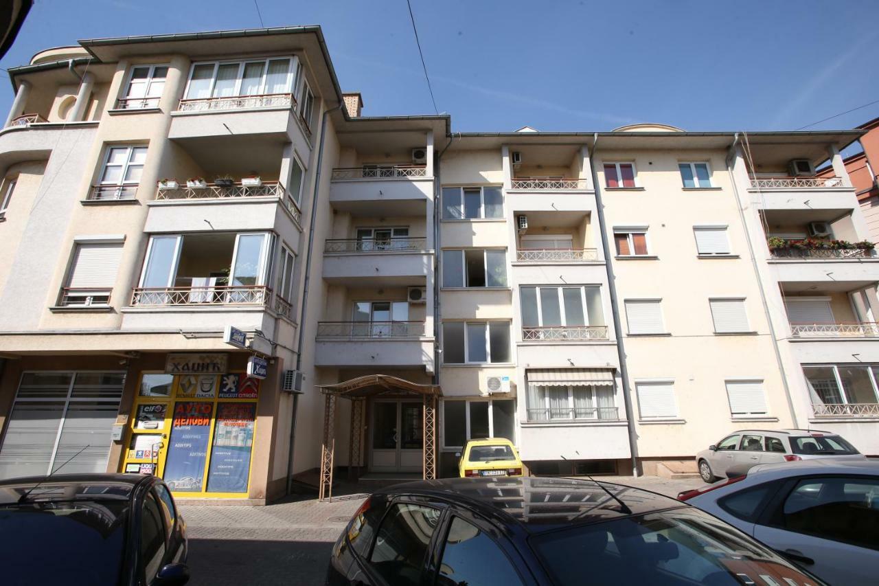 Fast Sleep & Go 2 Apartment Парачин Екстериор снимка