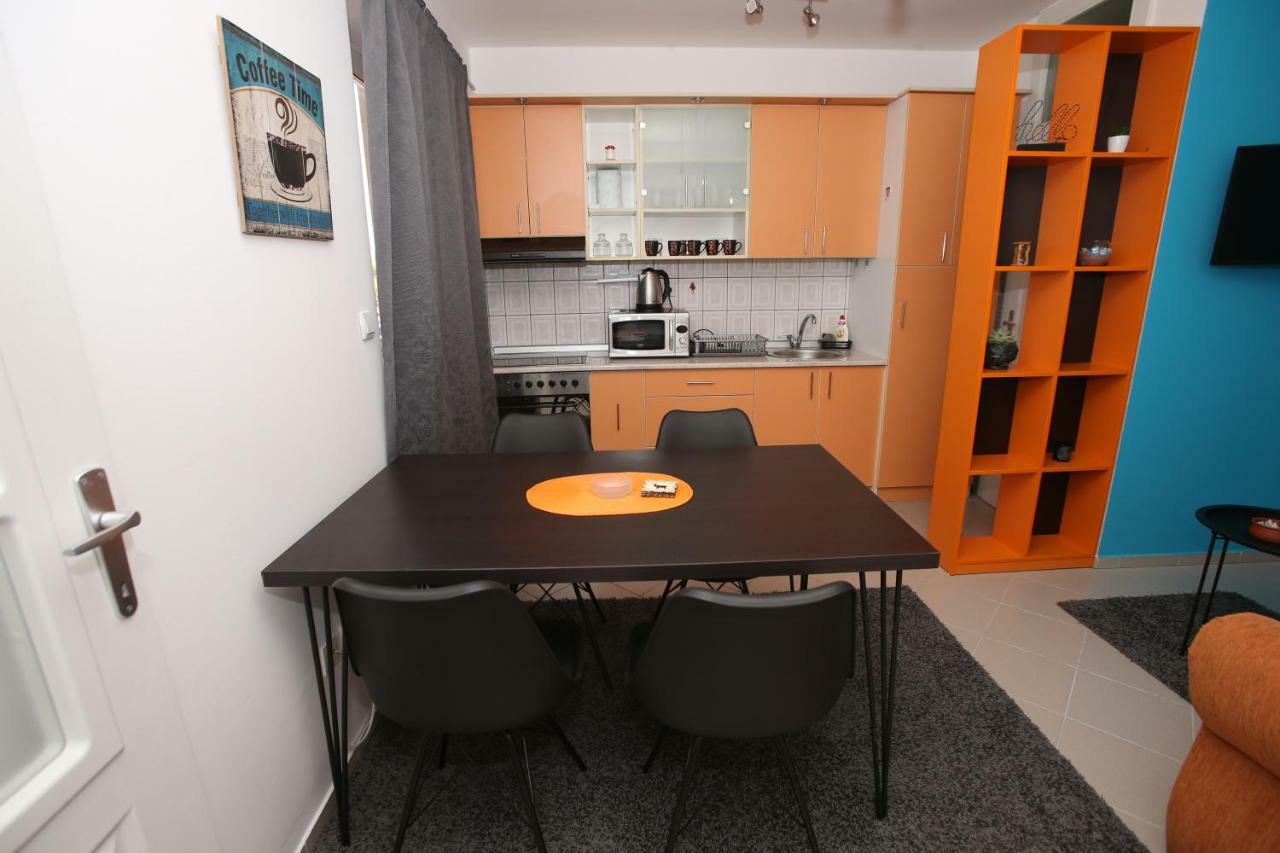 Fast Sleep & Go 2 Apartment Парачин Екстериор снимка