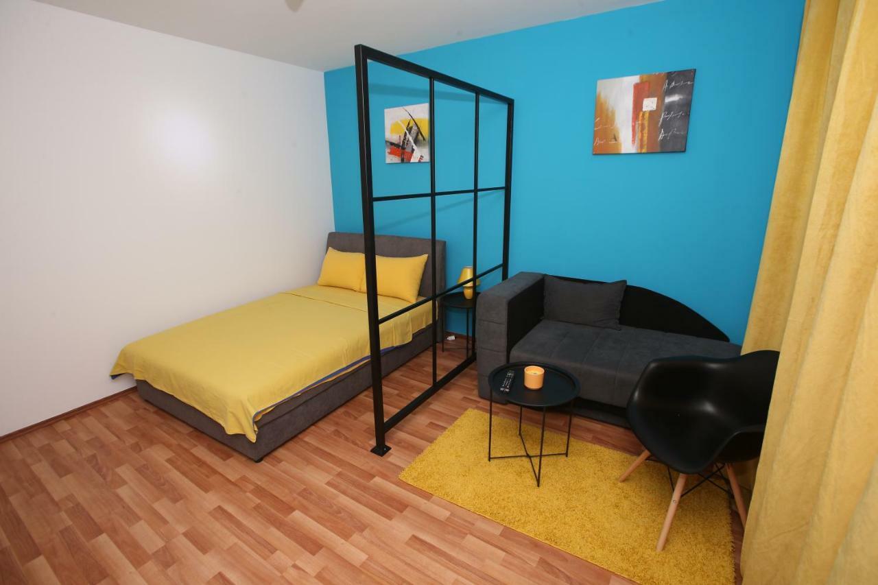 Fast Sleep & Go 2 Apartment Парачин Екстериор снимка